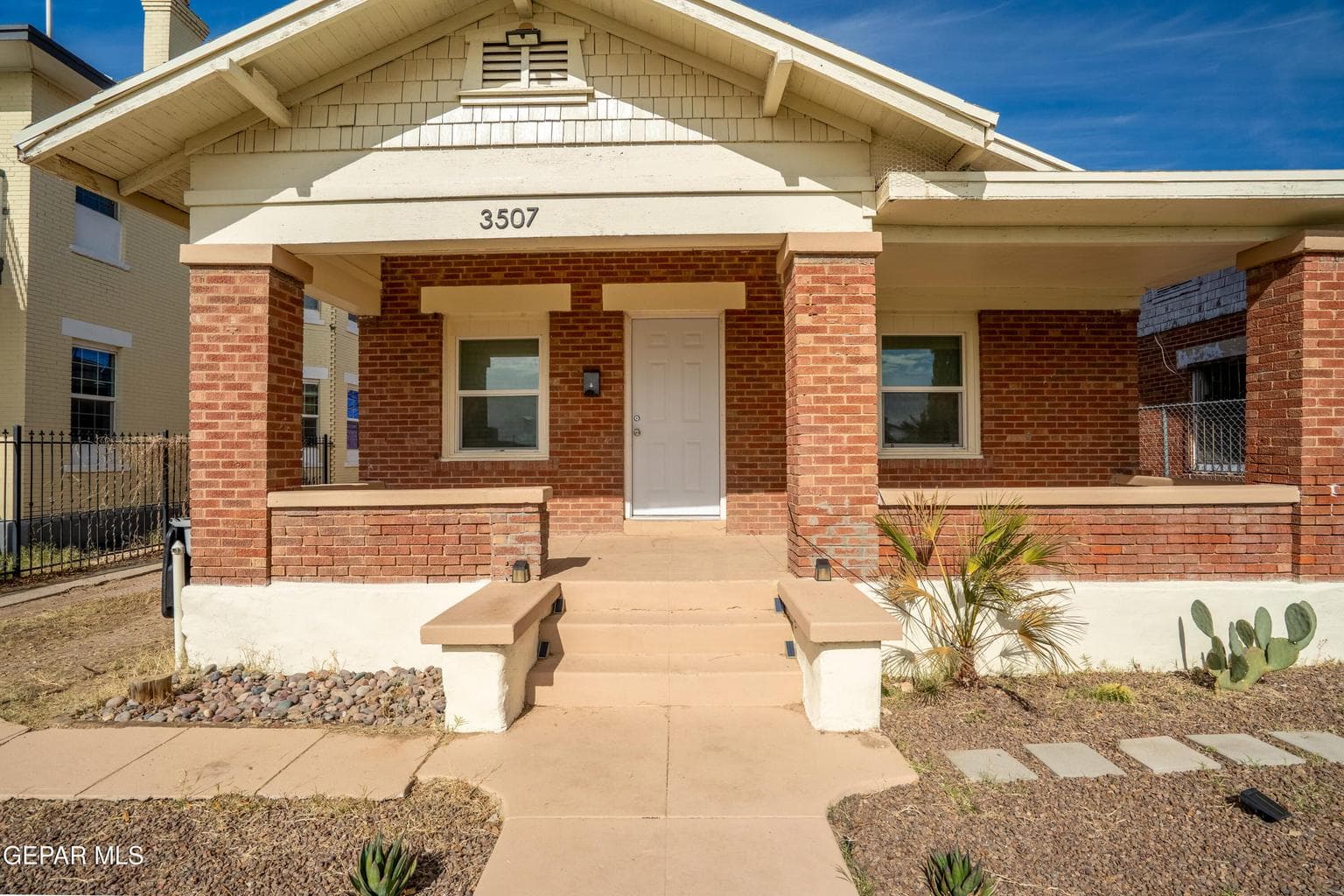 3507 Bisbee-11