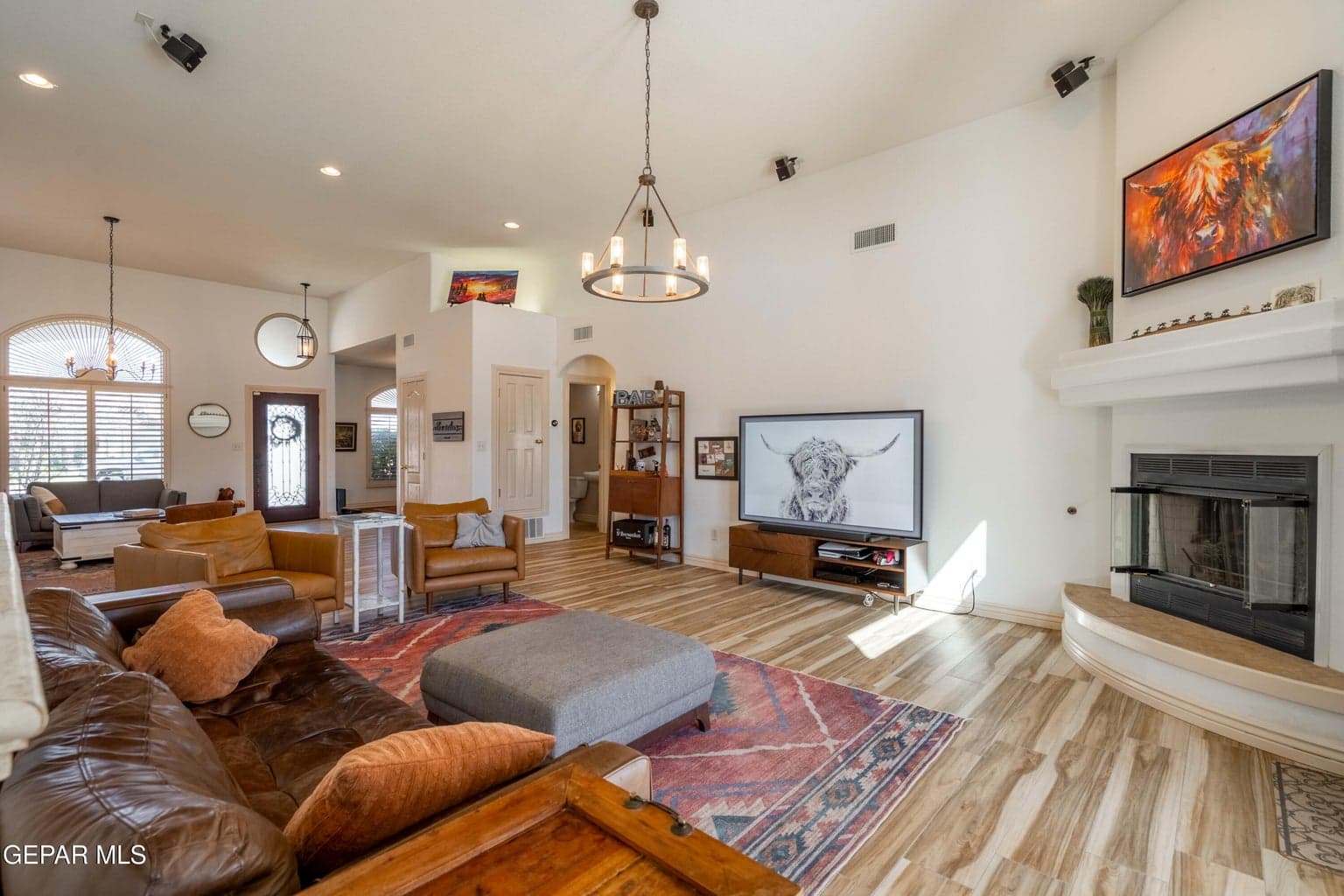 07_Family-Room-C-Wide