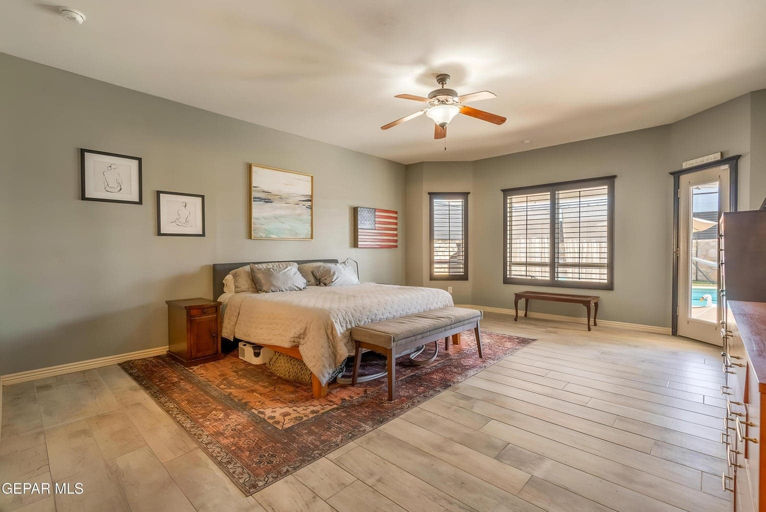 27_Primary-Bedroom-A-Pool-Access