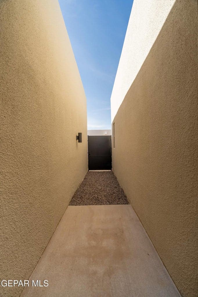 Photo of 824 Durham Way