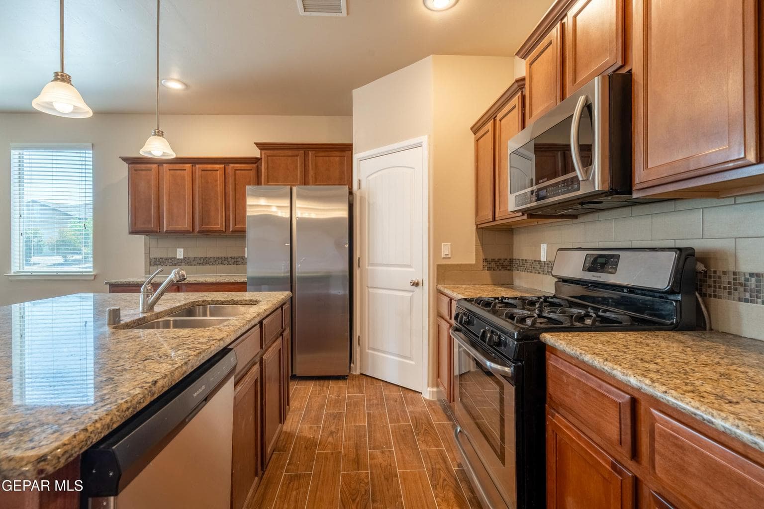 2200 willie mier retakes-3