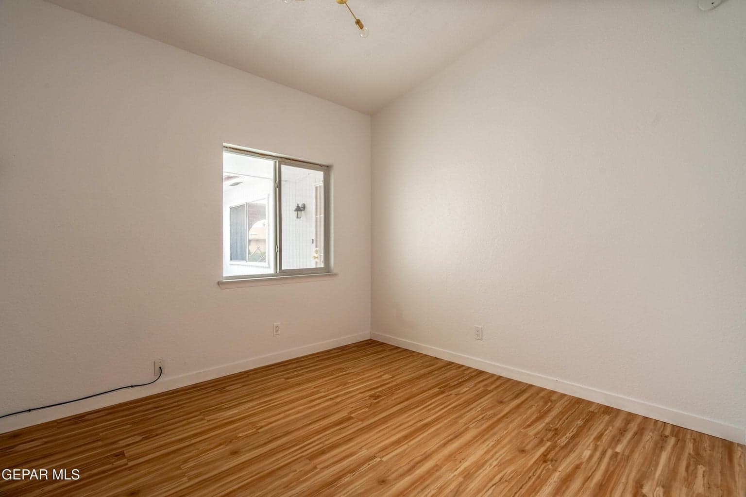904 Oneida-25