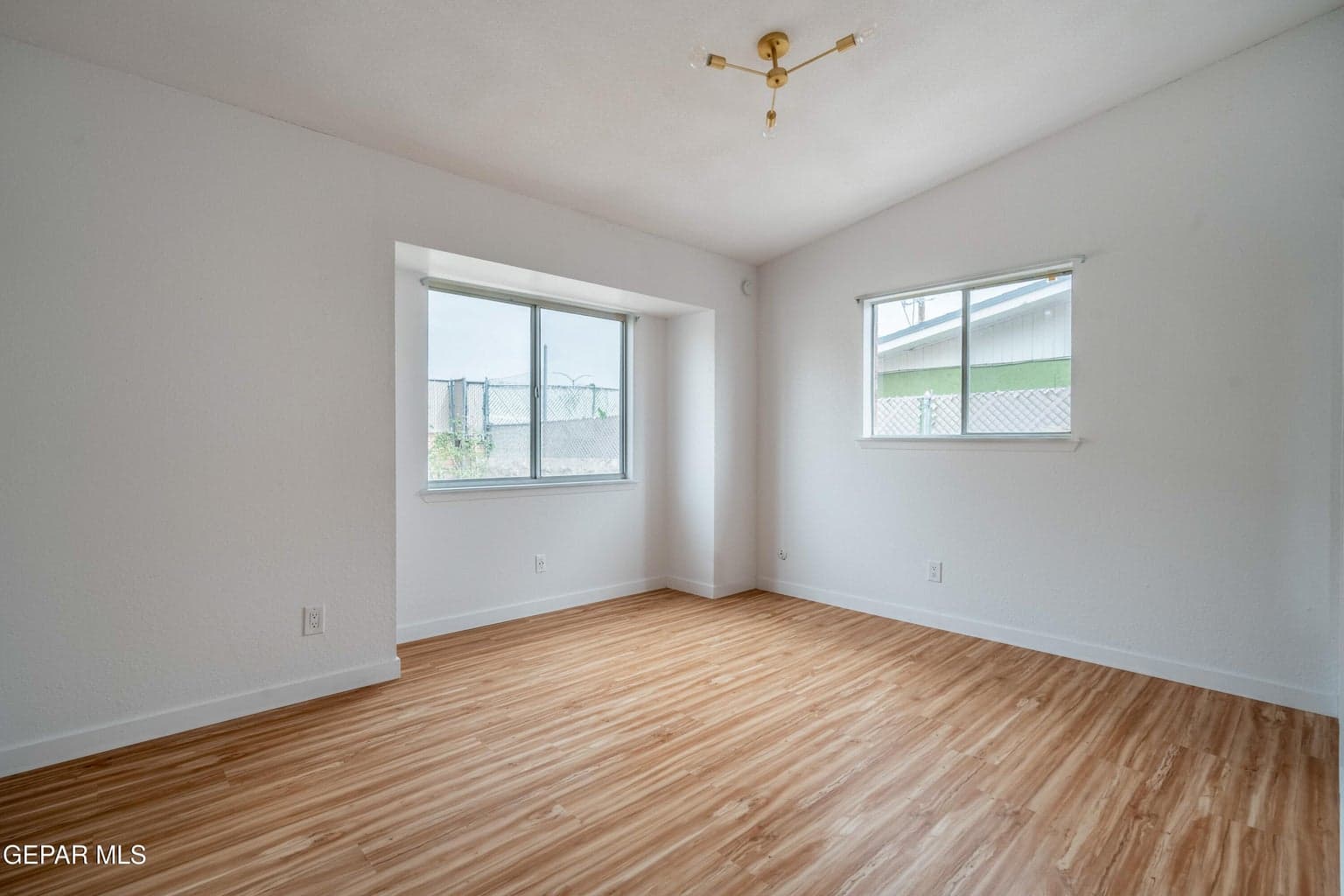 904 Oneida-27